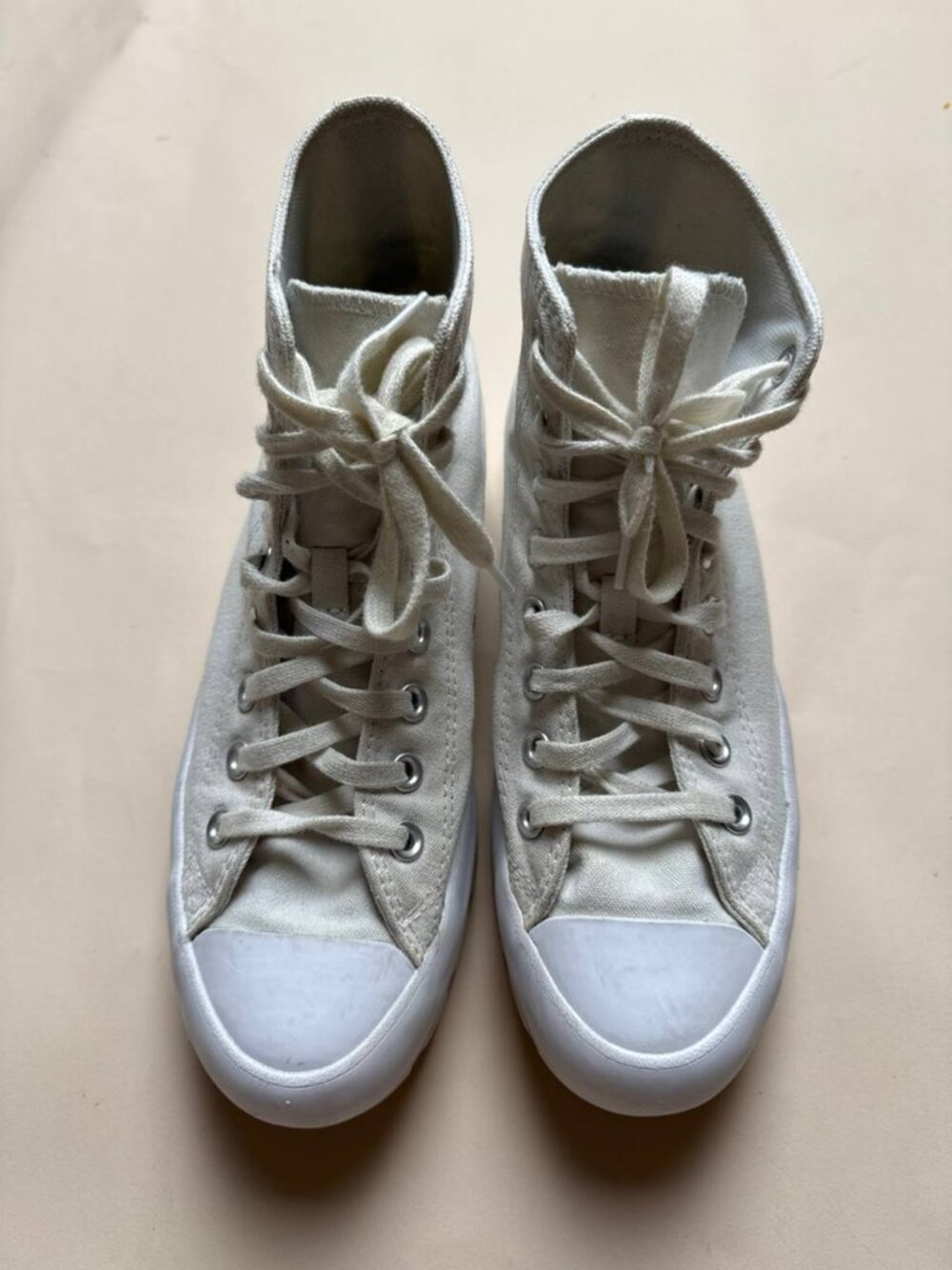 Converse Chuck Taylor All Star Lugged Hi Women's US 9.5 EU 41 White Used